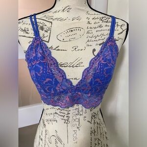❤️ Pink Victoria’s Secret blue and neon pink bralette SZ large